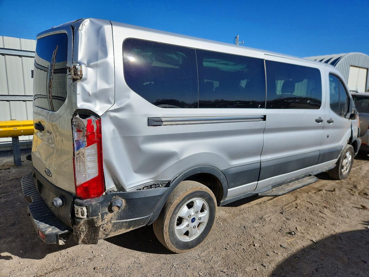 2017 FORD TRANSIT T-350 photo 3
