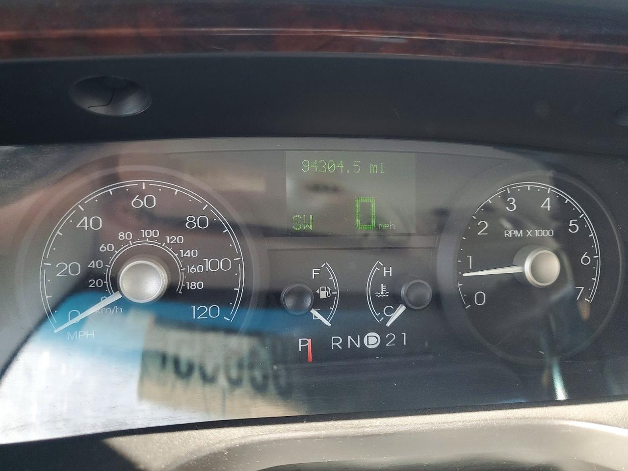 2006 LINCOLN TOWN CAR SIGNATURE photo 18