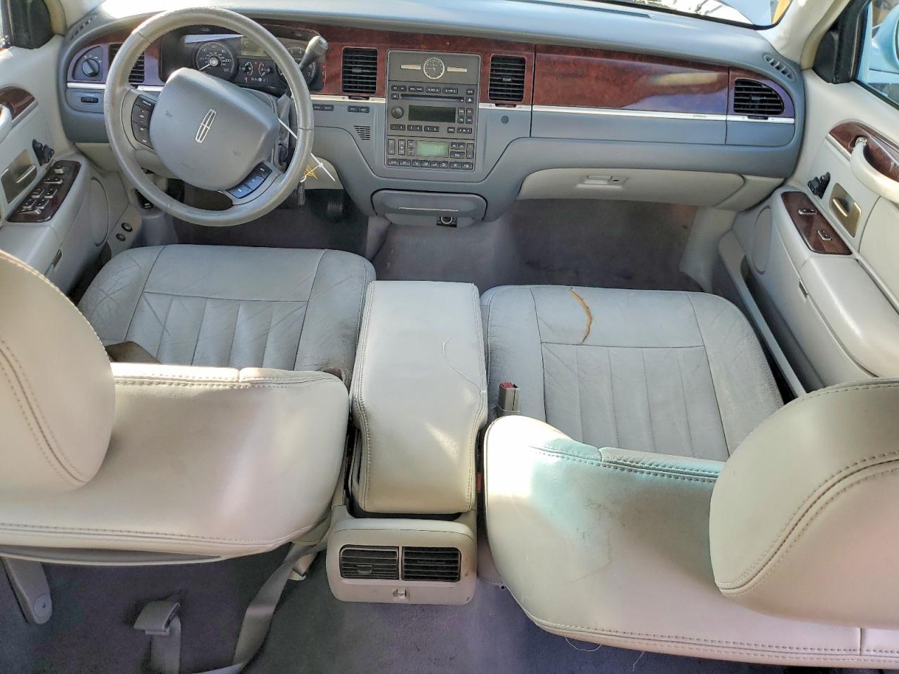 2006 LINCOLN TOWN CAR SIGNATURE photo 15
