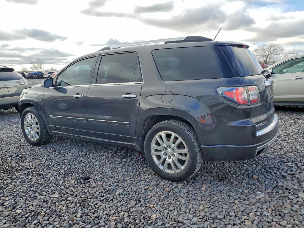 2015 GMC ACADIA DENALI photo 3