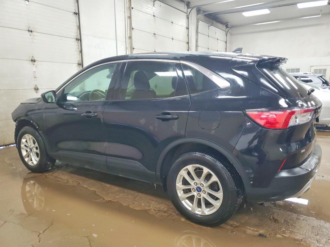2022 FORD ESCAPE SE photo 4