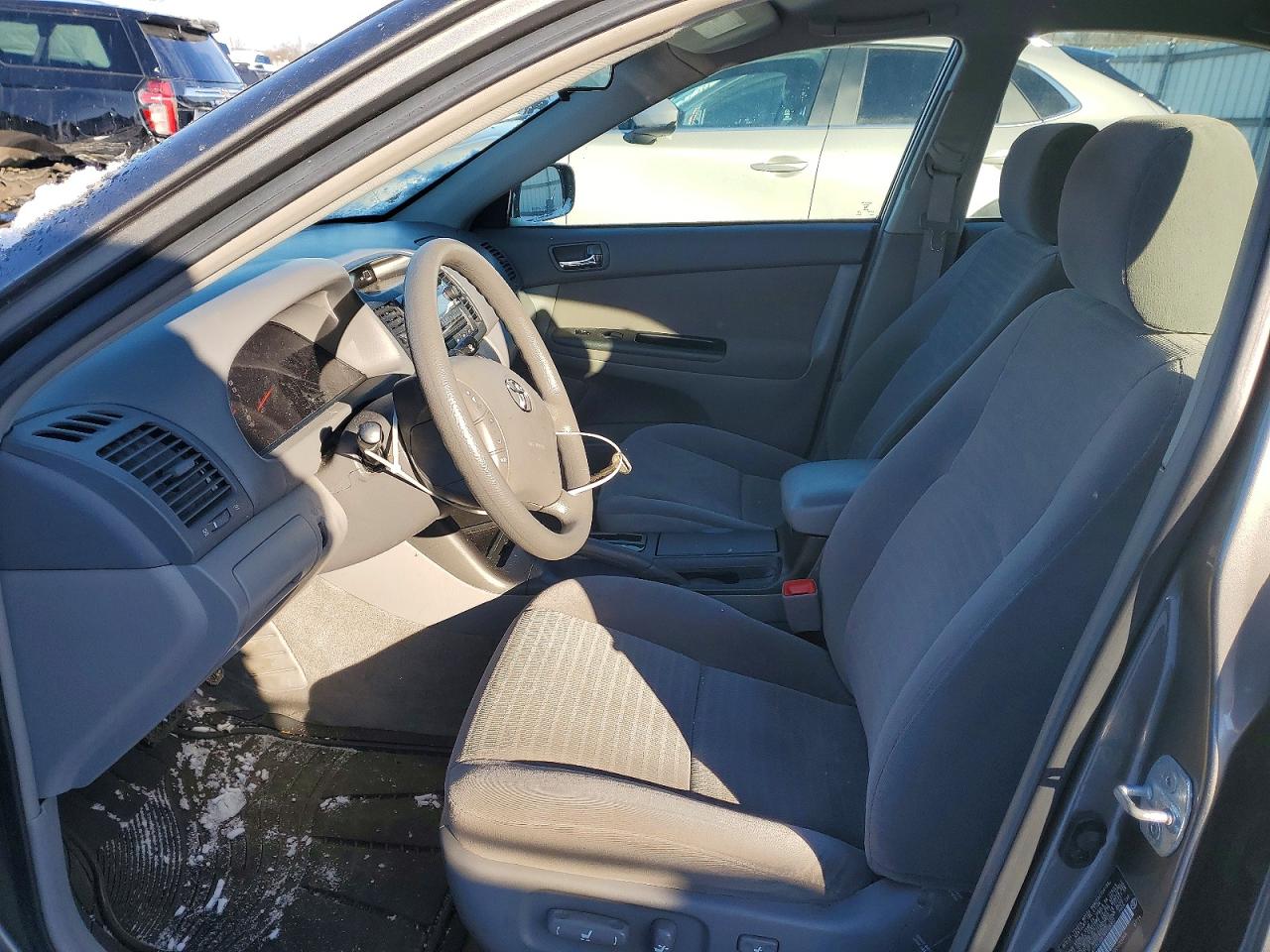 2006 TOYOTA CAMRY LE photo 13