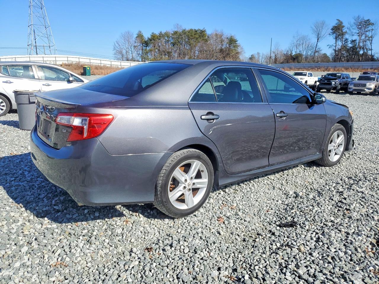 2012 TOYOTA CAMRY BASE photo 3