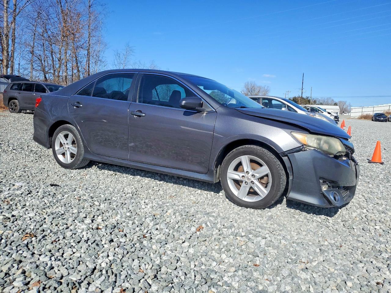 2012 TOYOTA CAMRY BASE photo 4