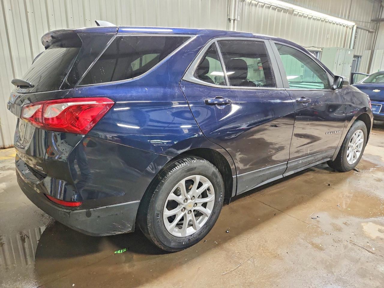 2020 CHEVROLET EQUINOX LS photo 3