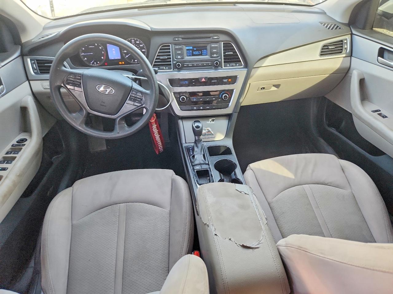 2015 HYUNDAI SONATA SE photo 15
