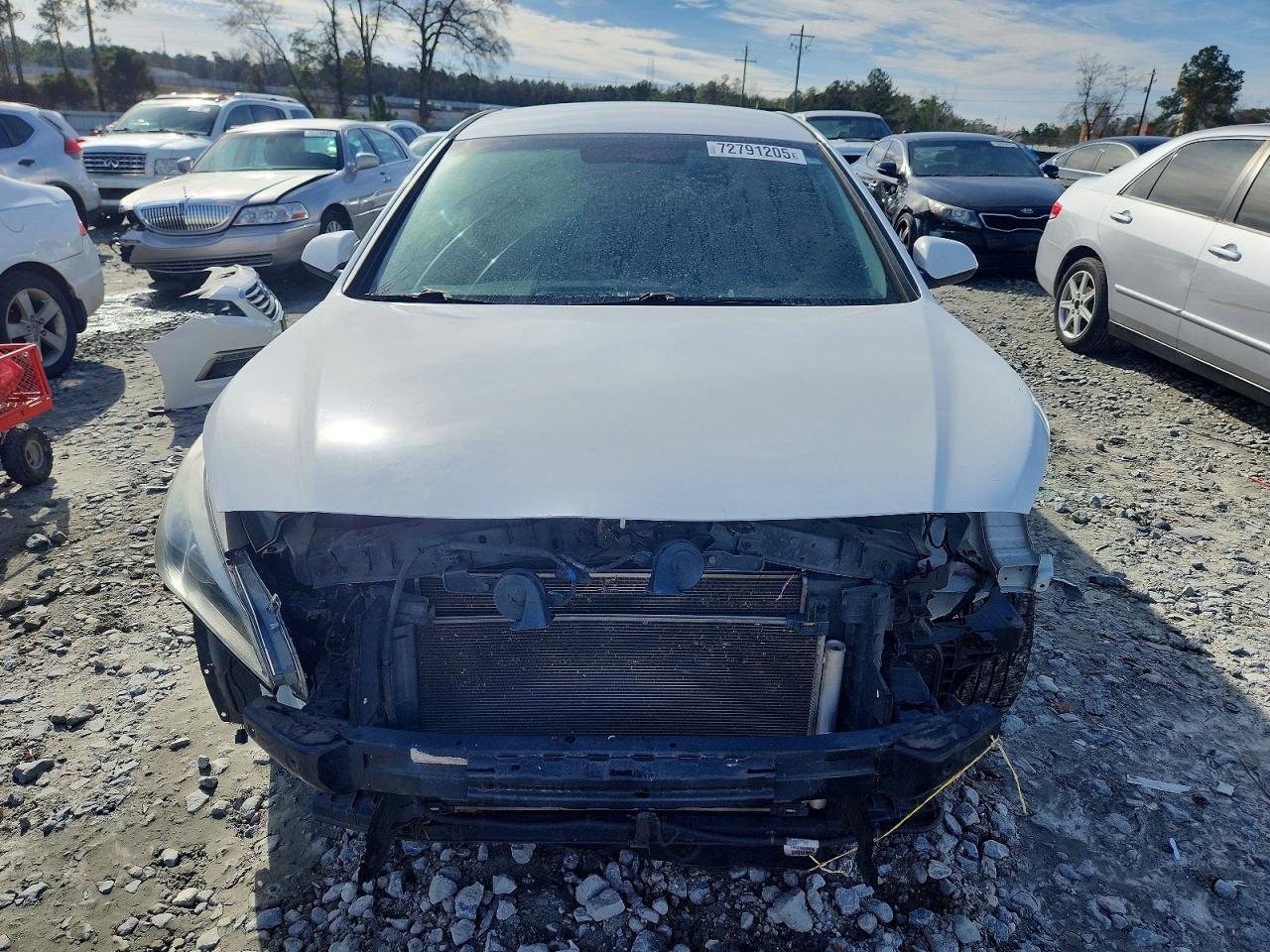 2015 HYUNDAI SONATA SE photo 9