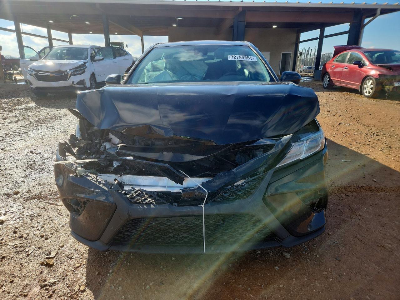 2020 TOYOTA CAMRY SE photo 5