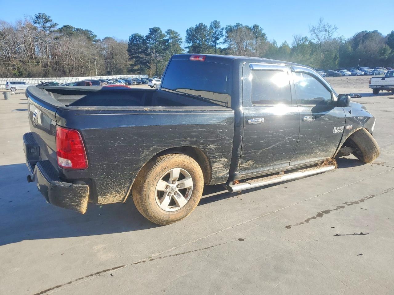 2016 RAM 1500 photo 7