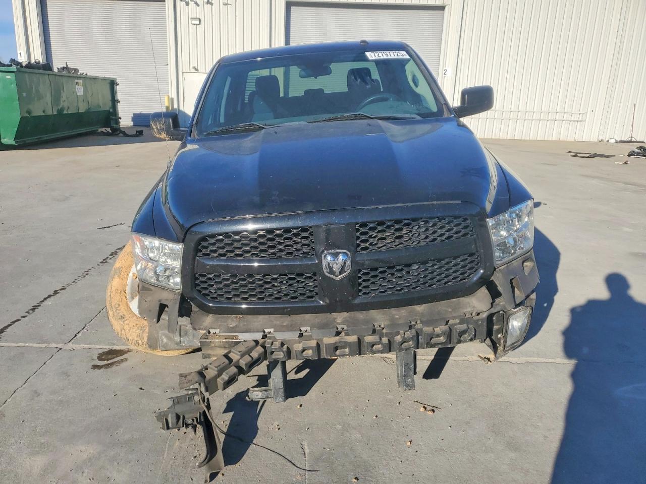2016 RAM 1500 photo 13
