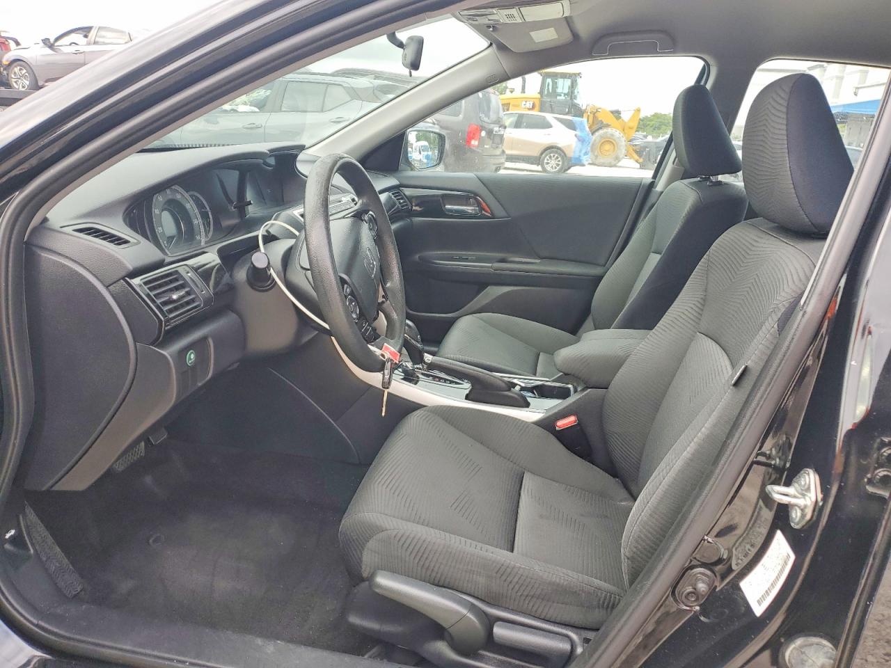 2017 HONDA ACCORD LX photo 7