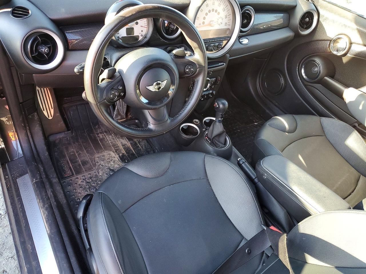2011 MINI COOPER S CLUBMAN photo 22
