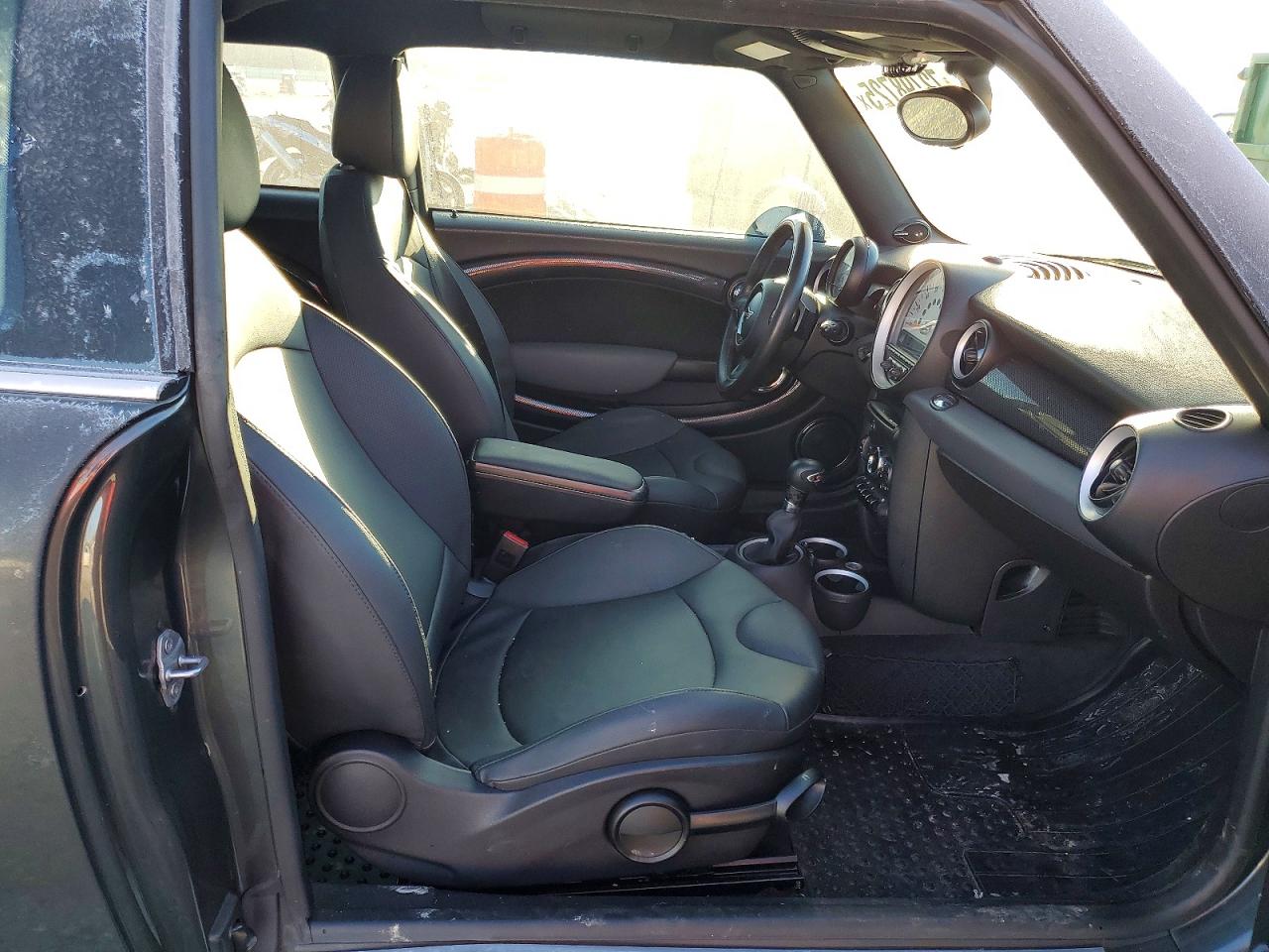 2011 MINI COOPER S CLUBMAN photo 28