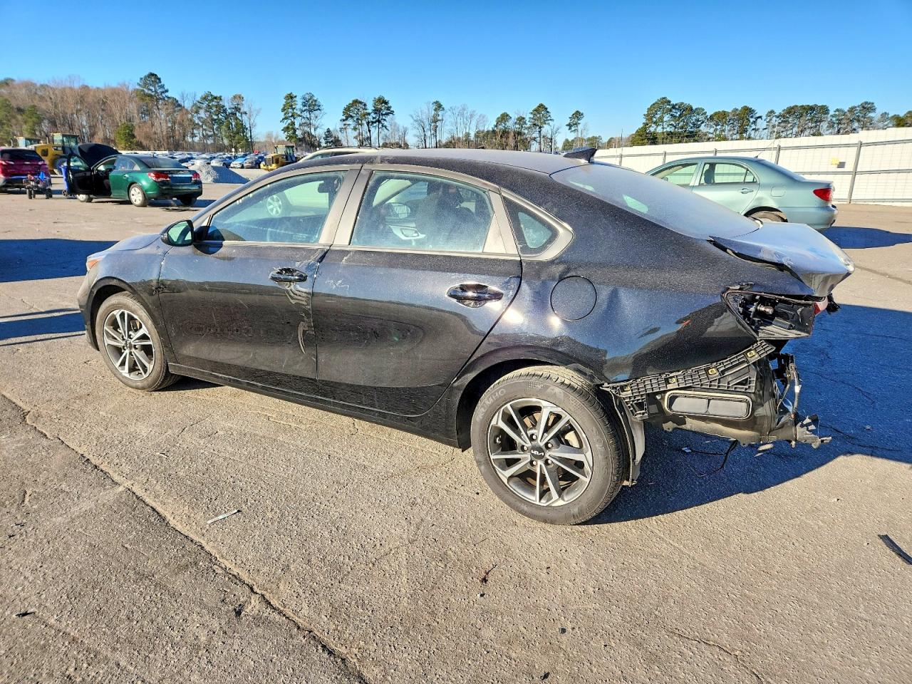 2024 KIA FORTE LX photo 2