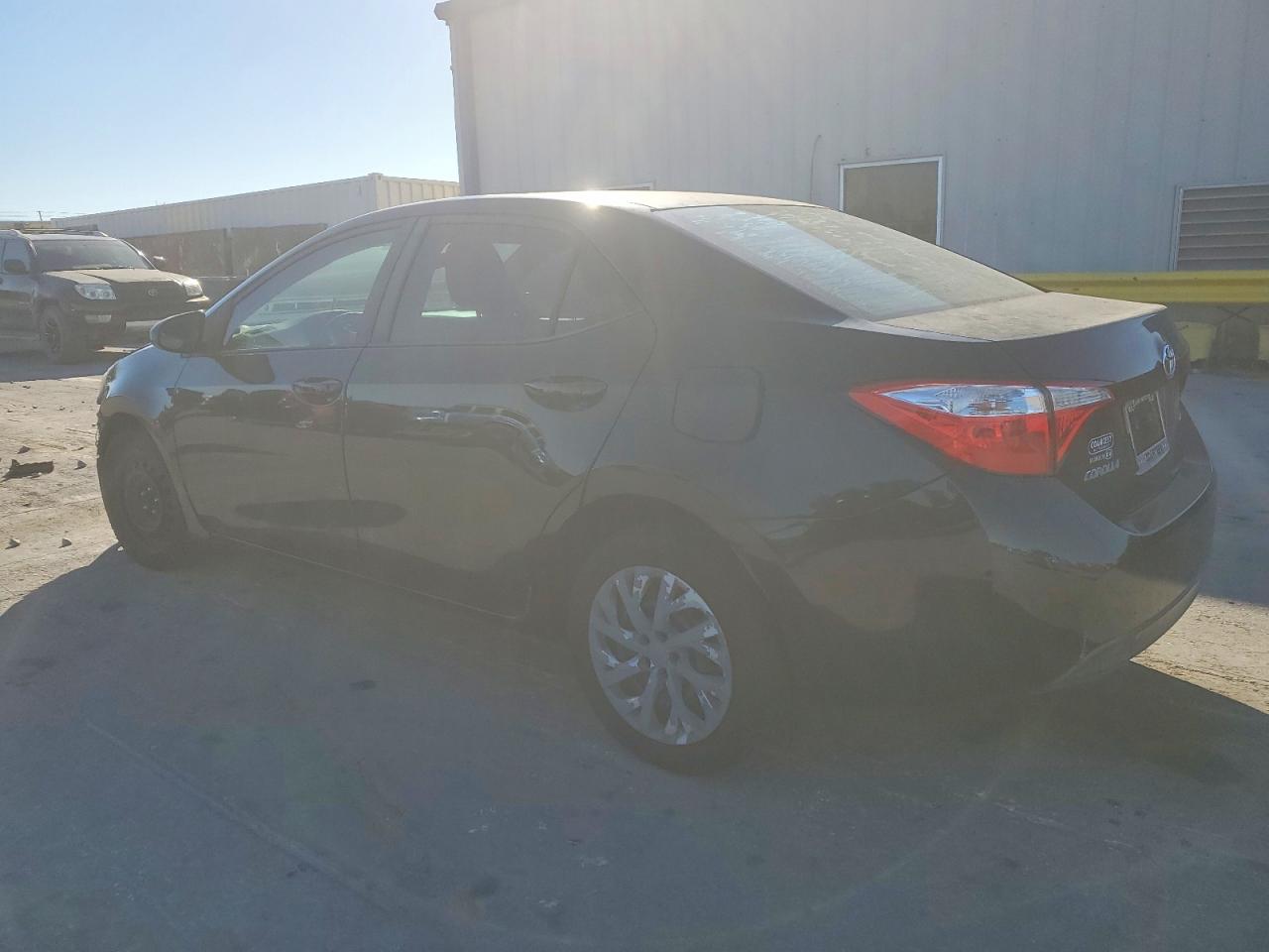 2016 TOYOTA COROLLA LE photo 4