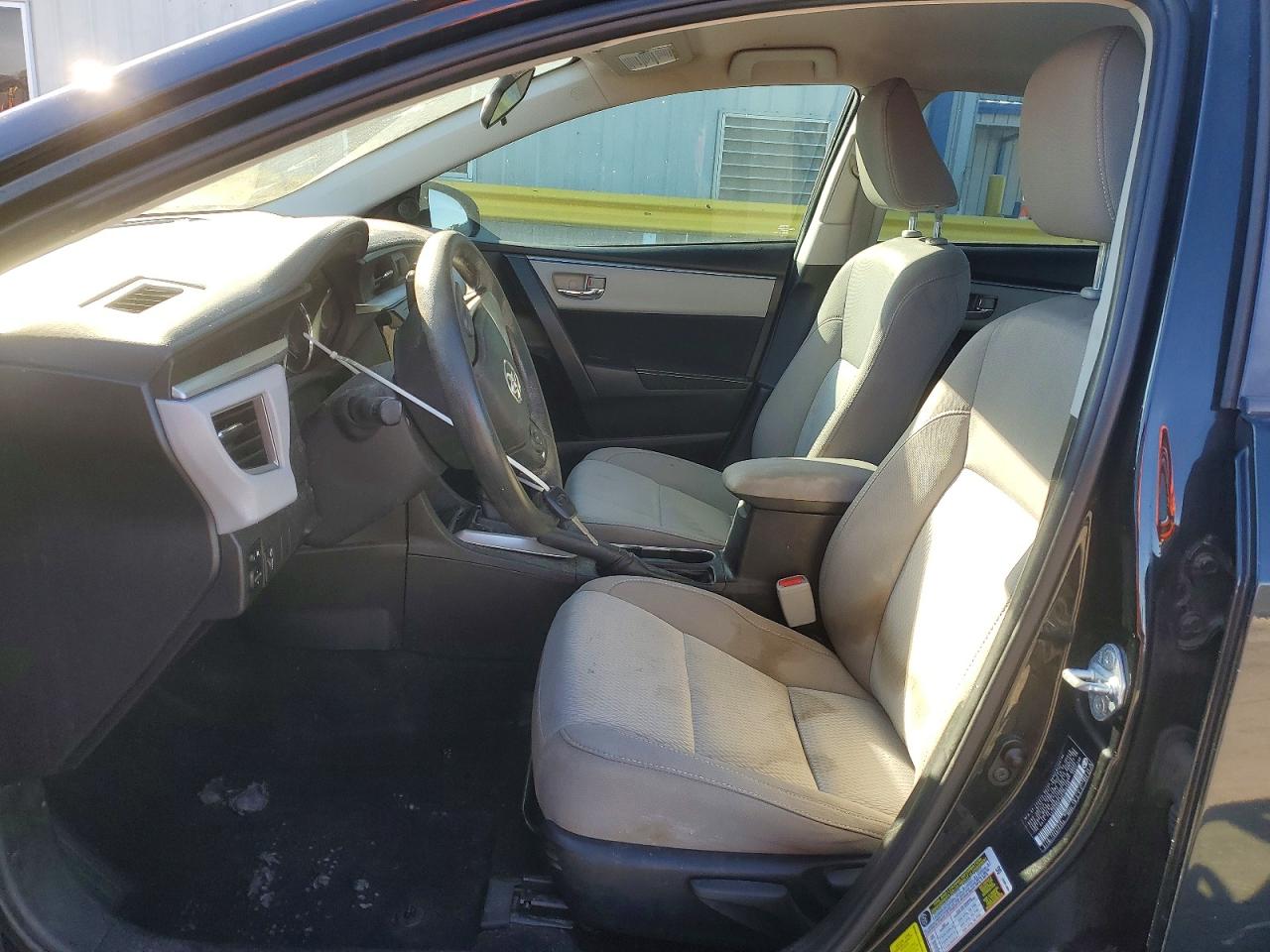 2016 TOYOTA COROLLA LE photo 19