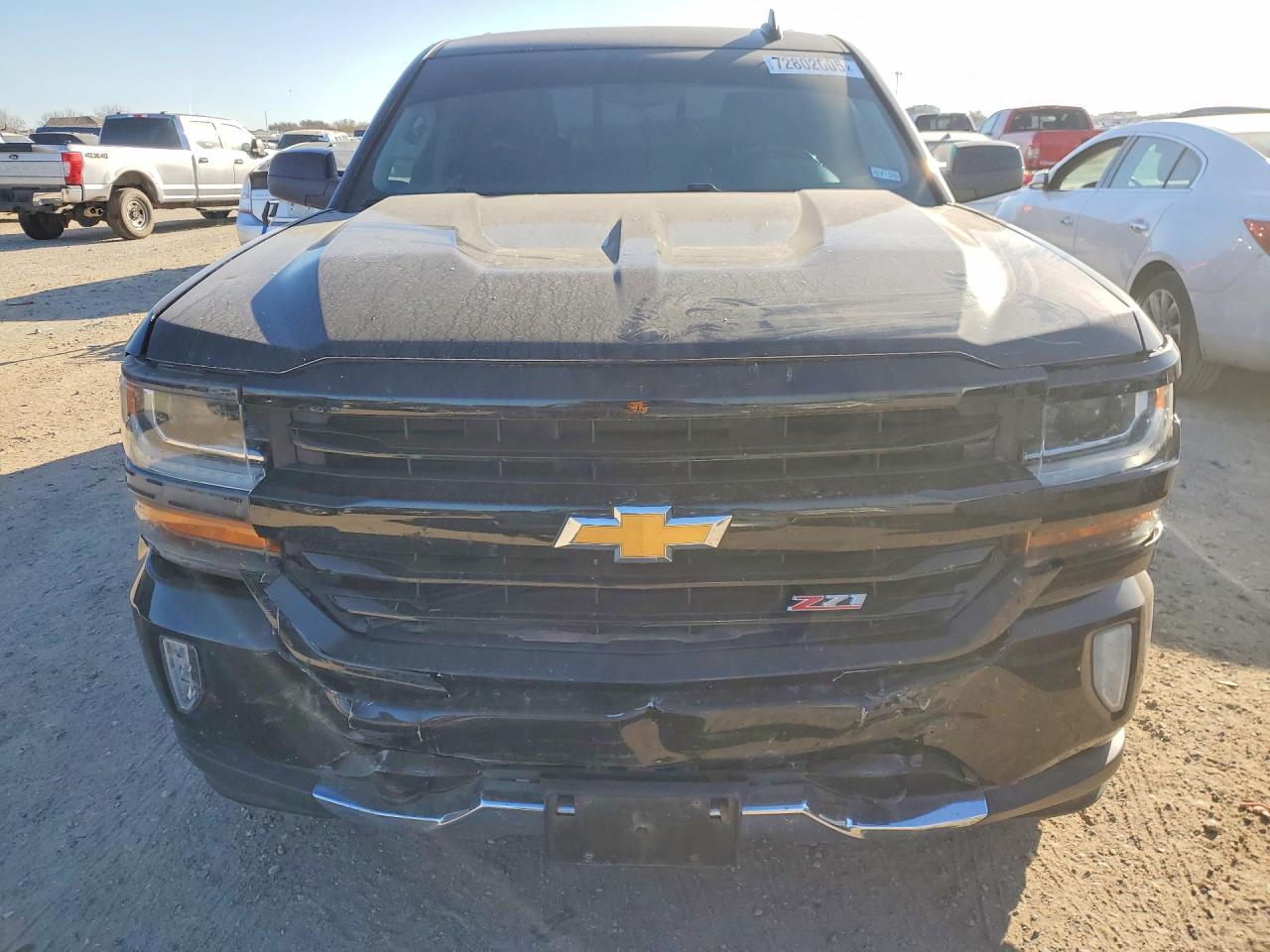 2018 CHEVROLET SILVERADO K1500 LT photo 5