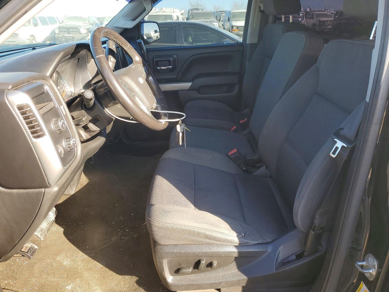 2018 CHEVROLET SILVERADO K1500 LT photo 7
