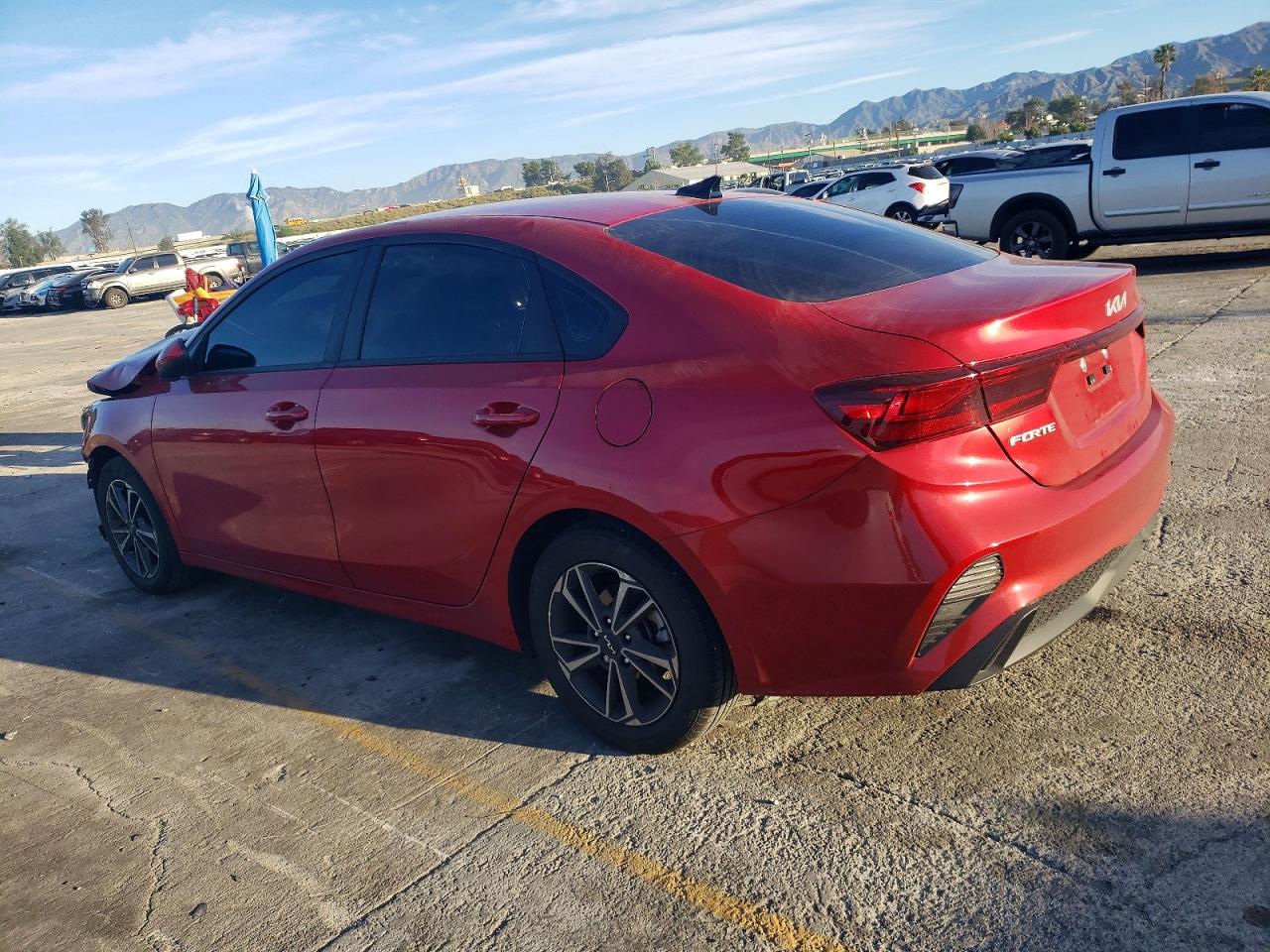 2023 KIA FORTE LX photo 3