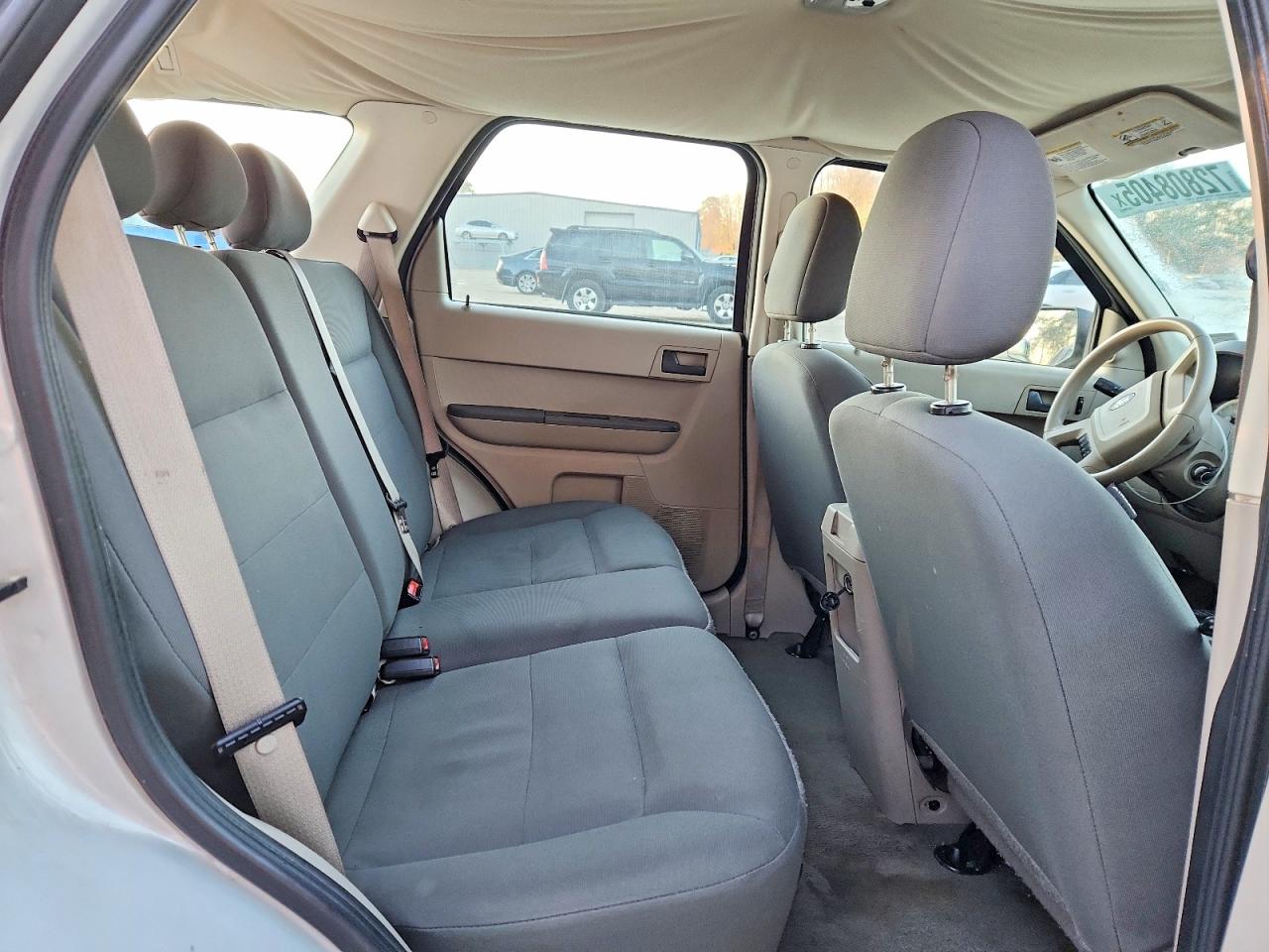 2008 FORD ESCAPE photo 28