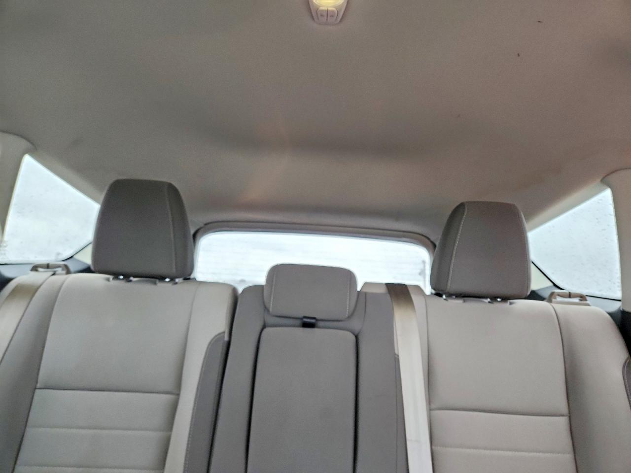 2015 FORD ESCAPE SE photo 19