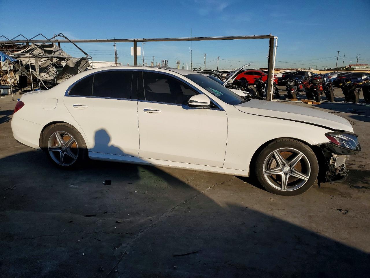 2017 MERCEDES-BENZ E 300 photo 4