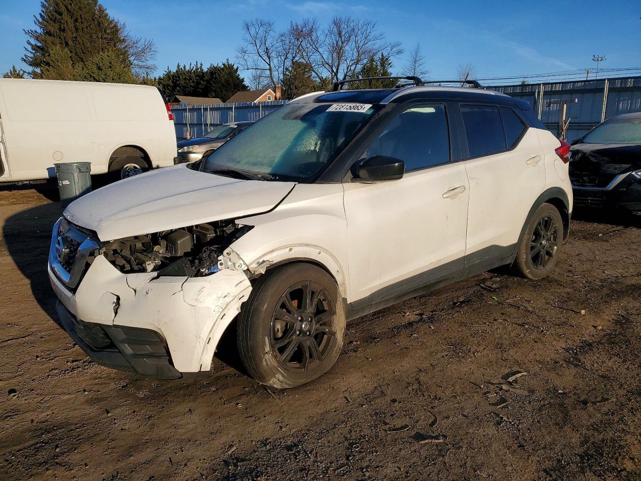 2020 NISSAN KICKS
