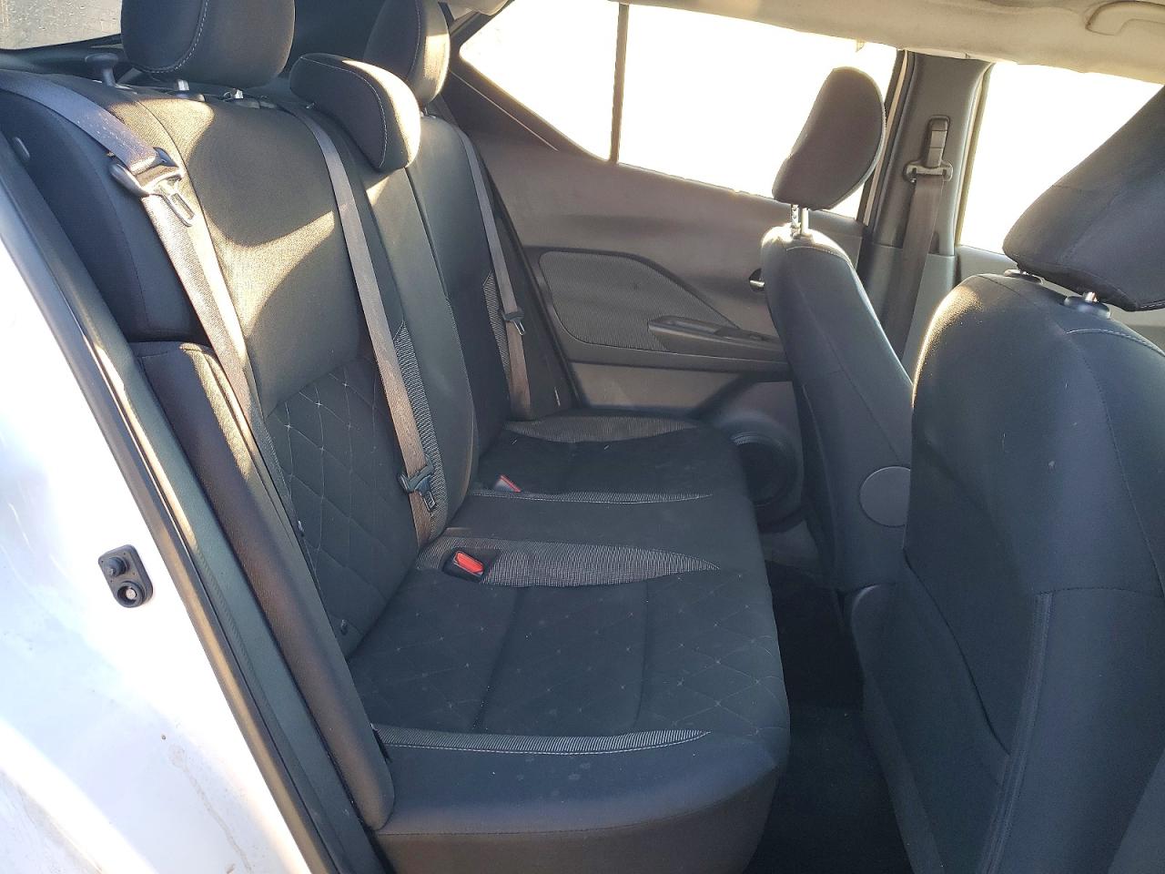 2020 NISSAN KICKS SV photo 11