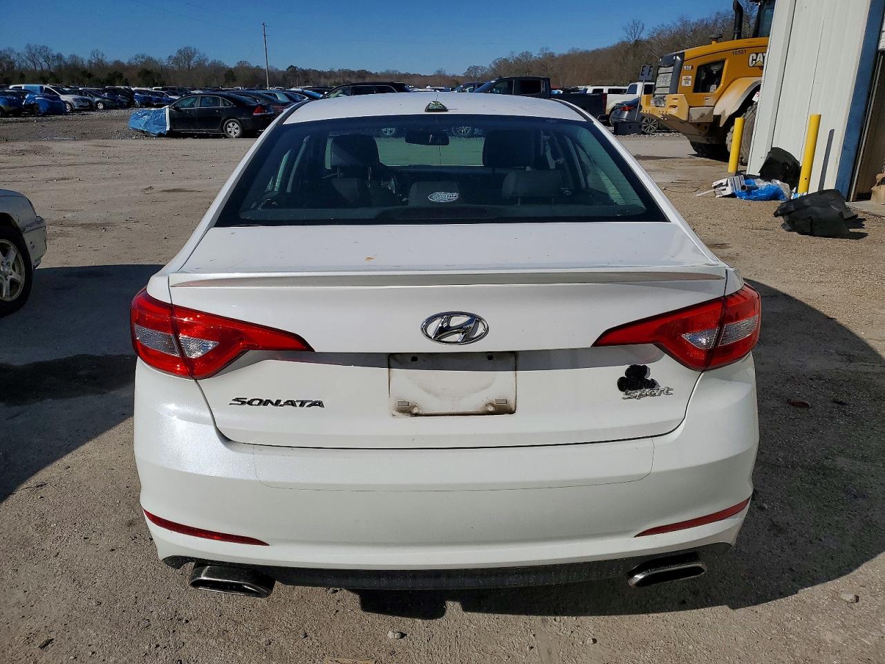 2015 HYUNDAI SONATA SPORT photo 16