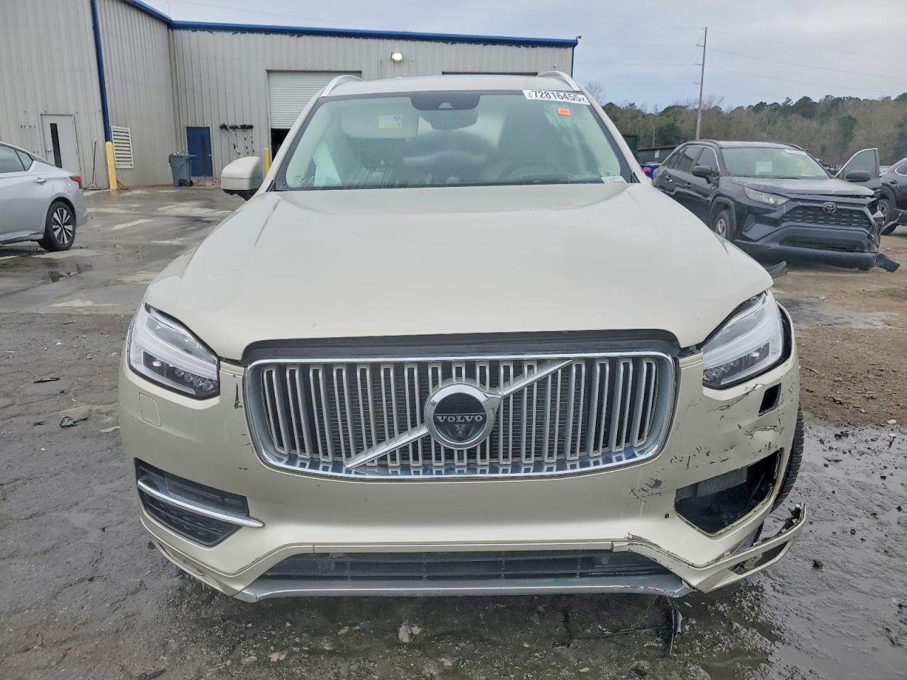 2017 VOLVO XC90 T6 photo 13
