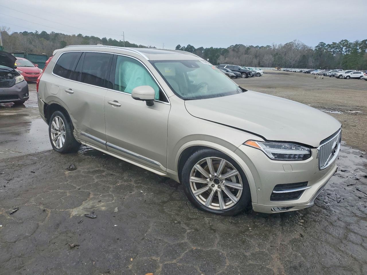 2017 VOLVO XC90 T6 photo 10