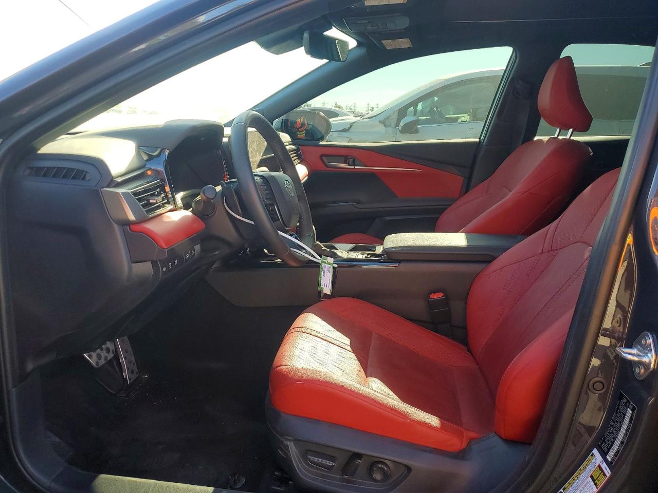 2025 TOYOTA CAMRY XSE photo 7