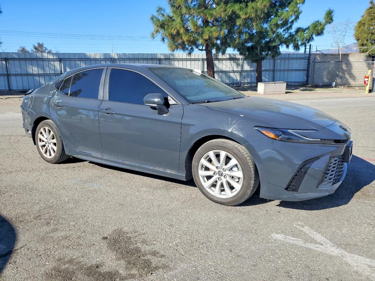 2025 TOYOTA CAMRY XSE photo 4
