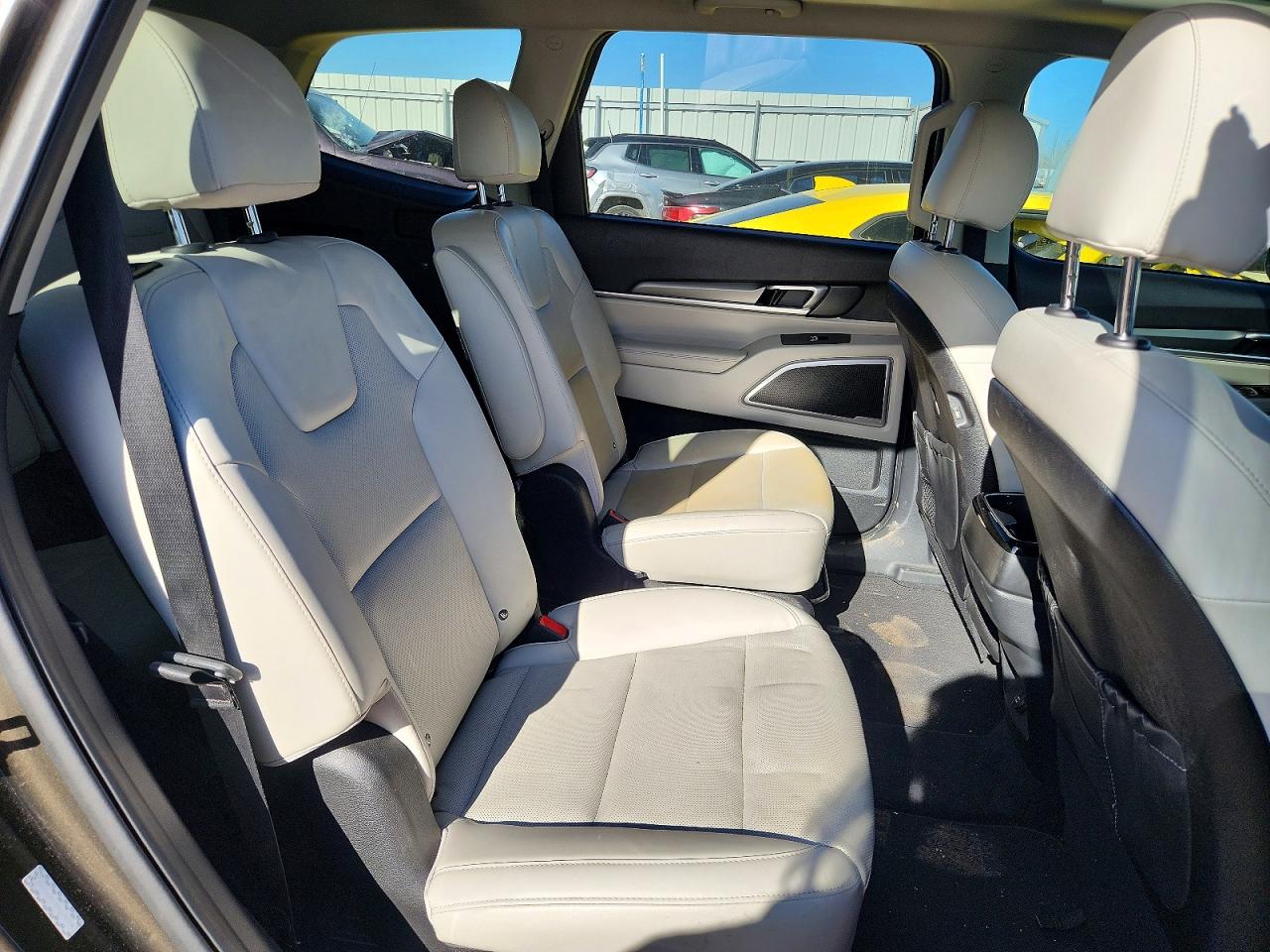 2021 KIA TELLURIDE S photo 21