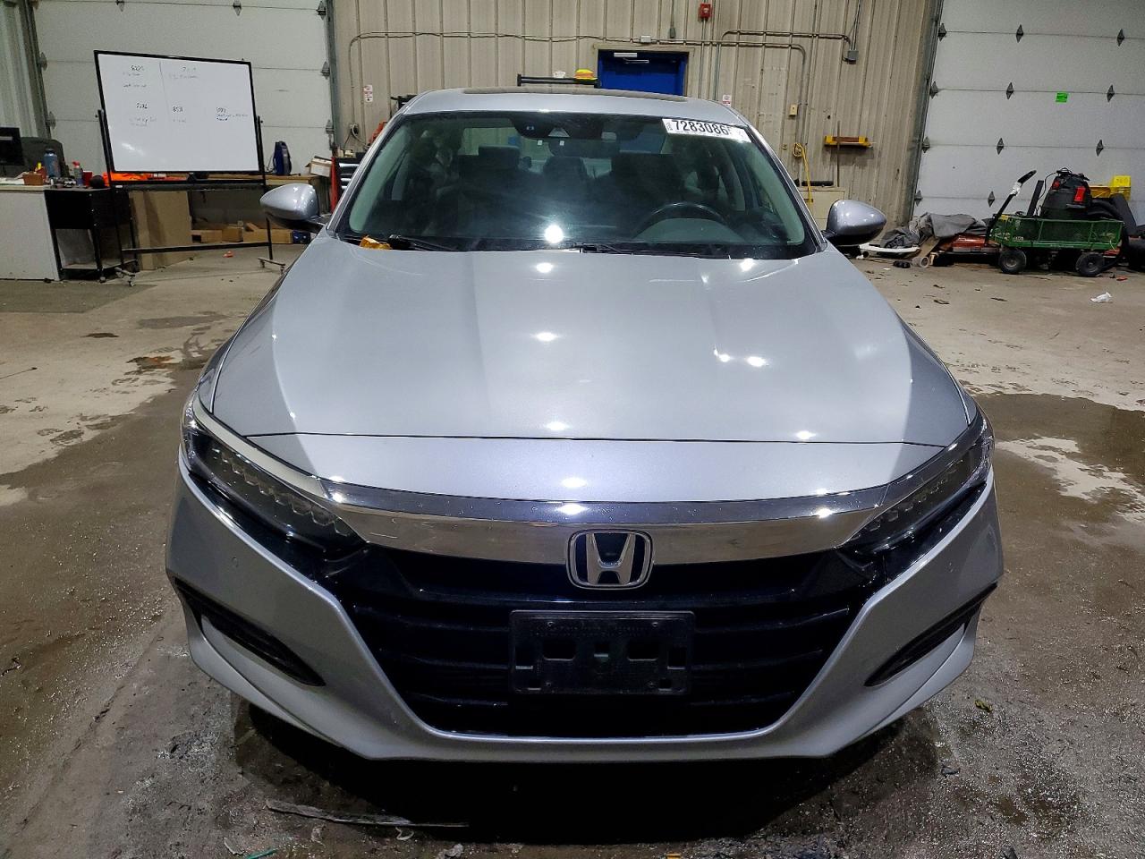 2018 HONDA ACCORD TOURING photo 9