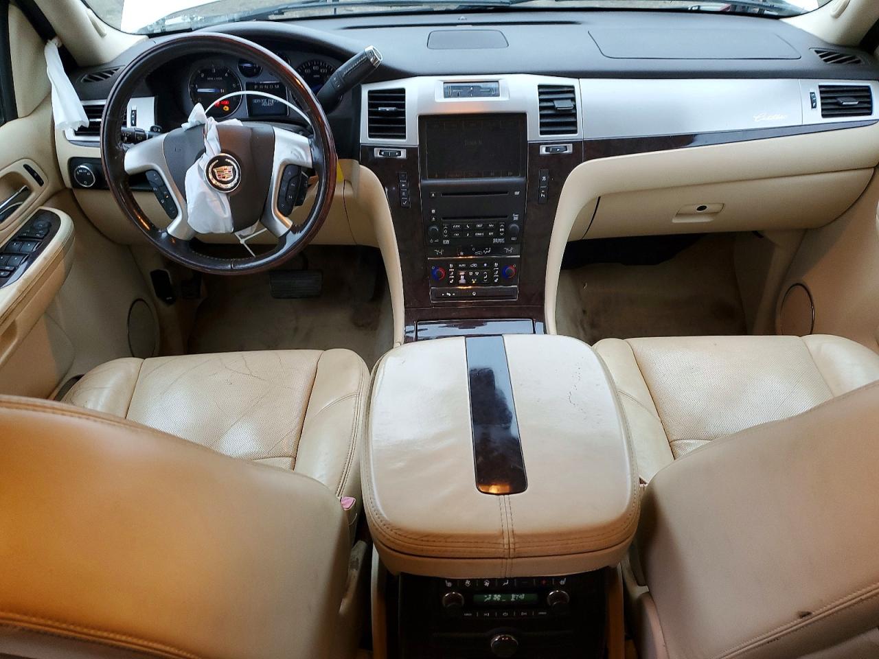 2008 CADILLAC ESCALADE LUXURY photo 22