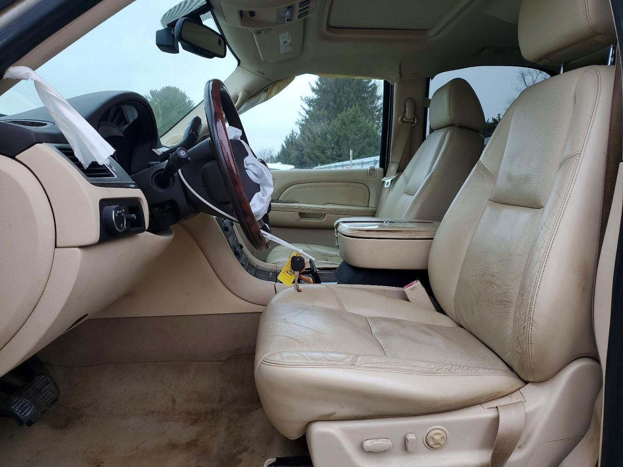 2008 CADILLAC ESCALADE LUXURY photo 19