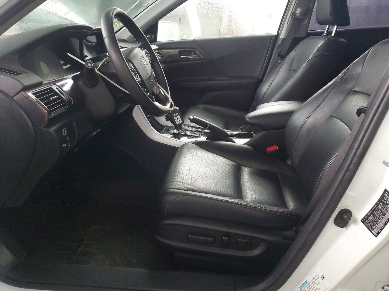 2017 HONDA ACCORD TOURING HYBRID photo 13
