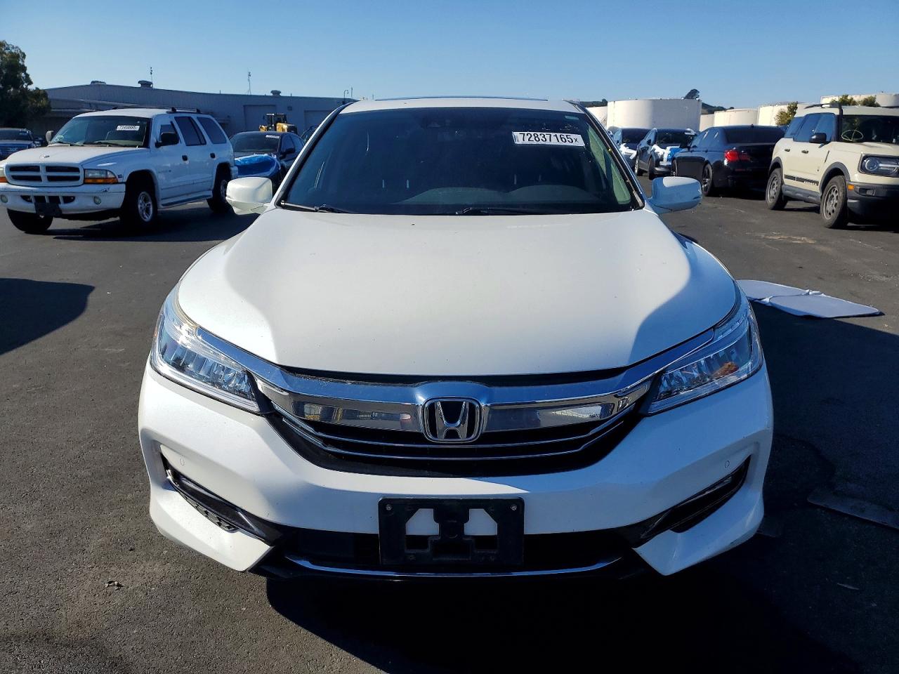 2017 HONDA ACCORD TOURING HYBRID photo 9