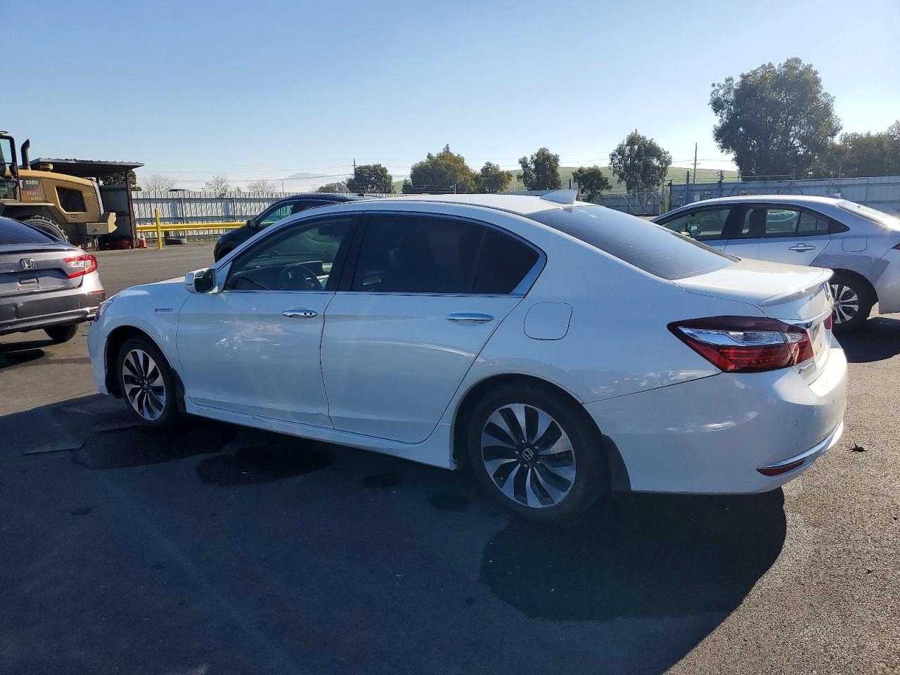 2017 HONDA ACCORD TOURING HYBRID photo 3