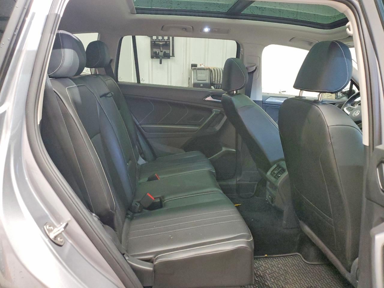 2024 VOLKSWAGEN TIGUAN SE photo 11