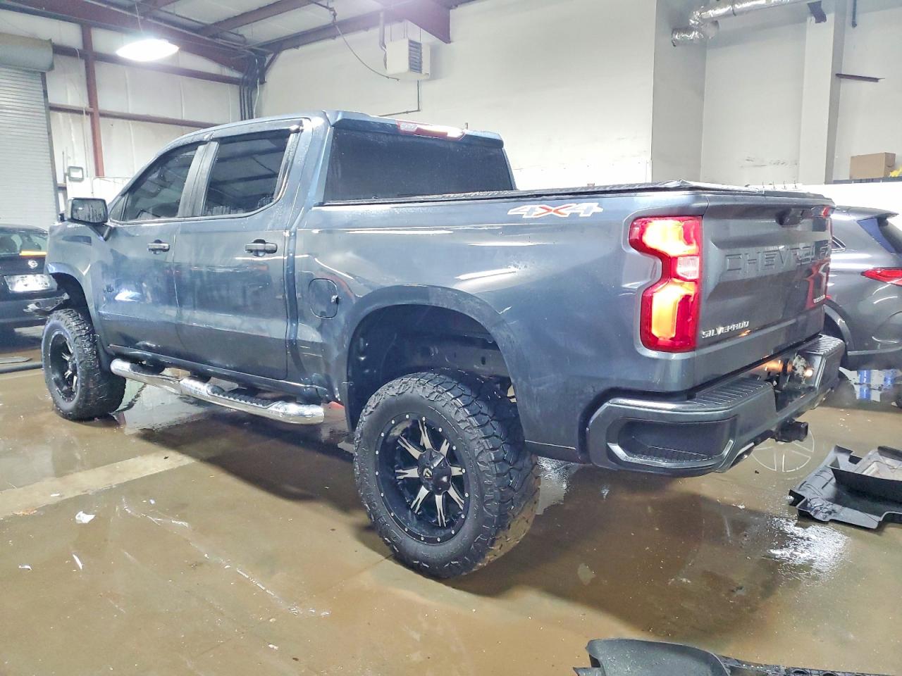 2019 CHEVROLET SILVERADO K1500 CUSTOM photo 2