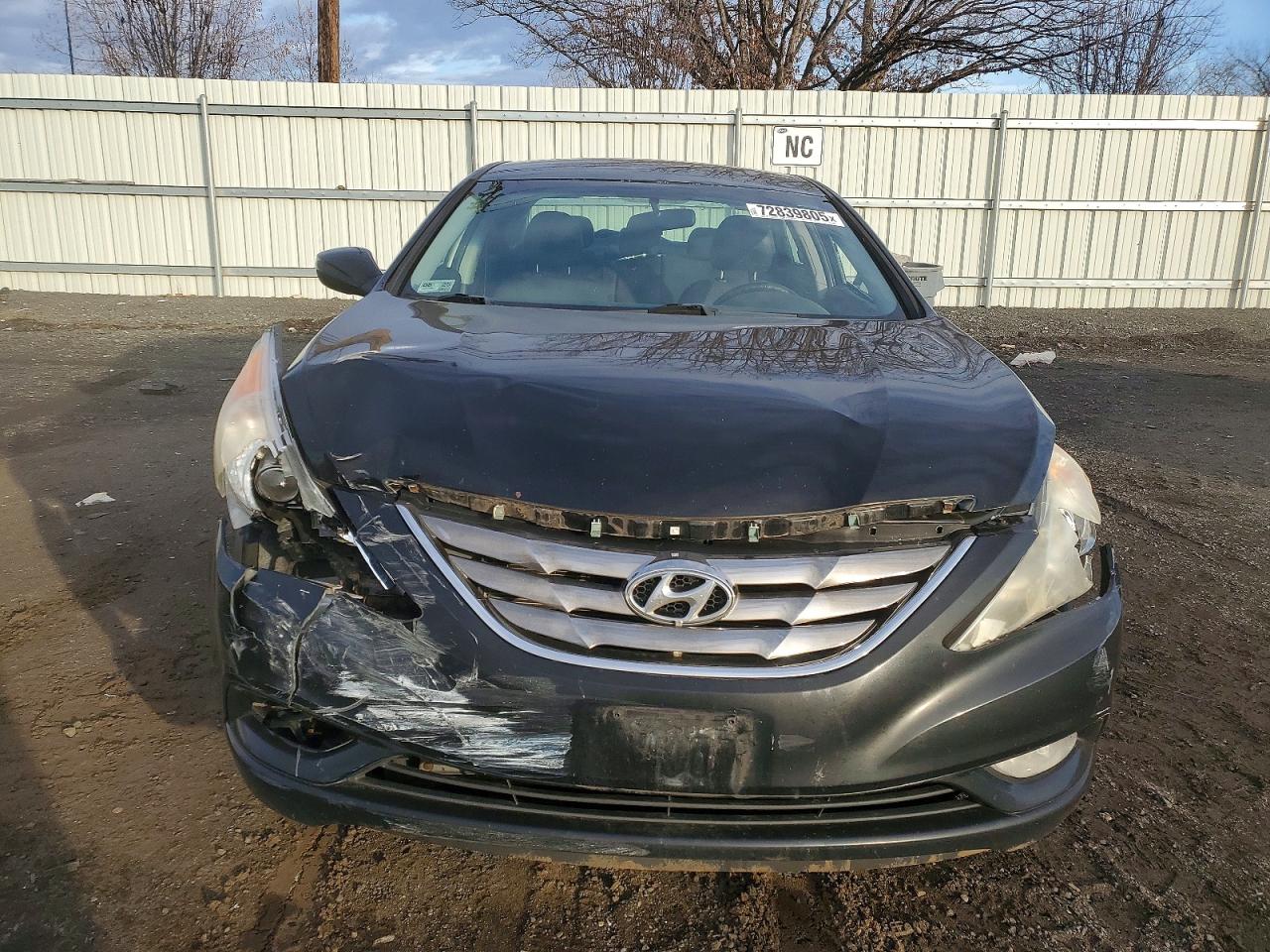 2011 HYUNDAI SONATA photo 9