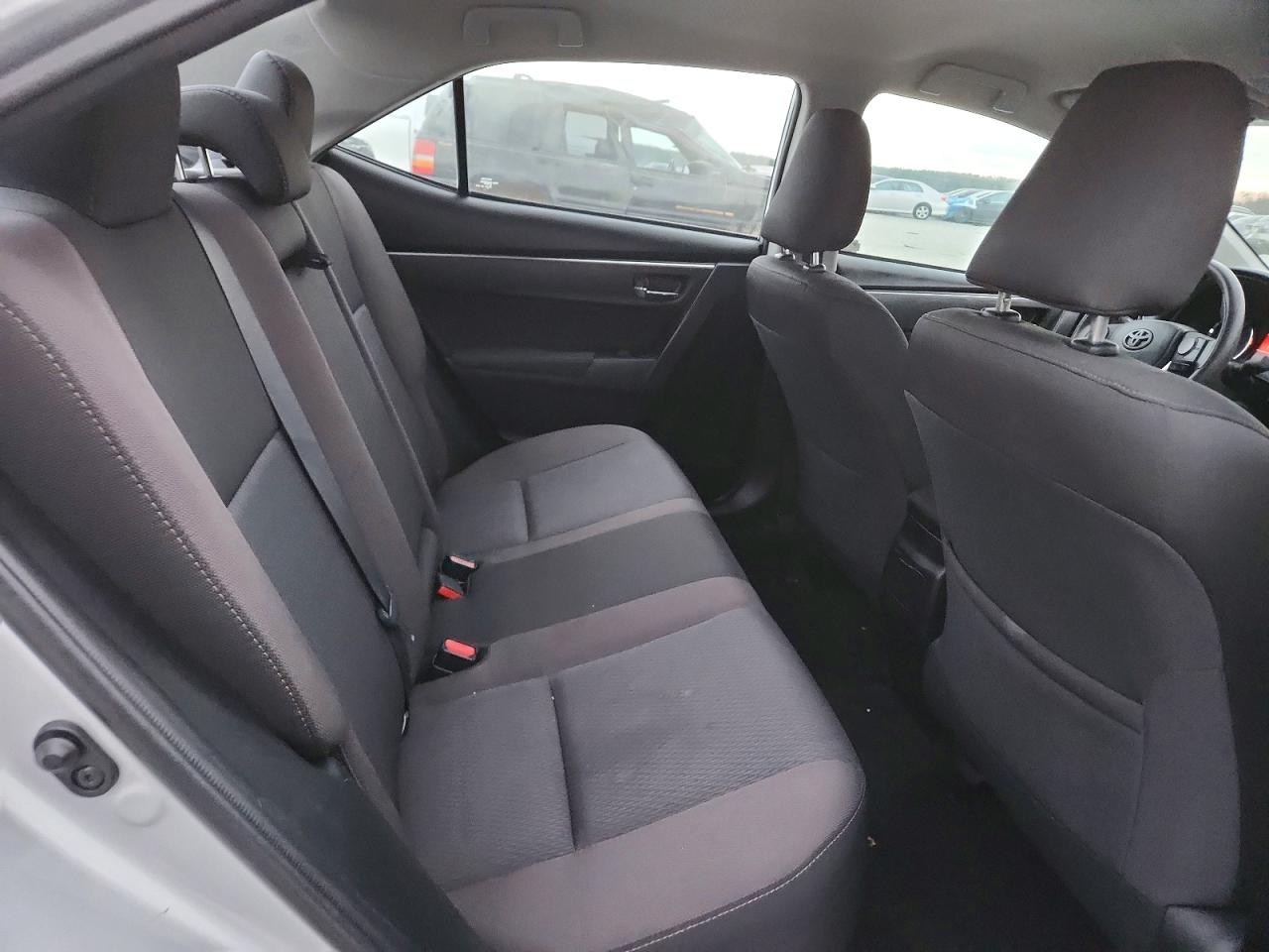 2017 TOYOTA COROLLA L photo 19