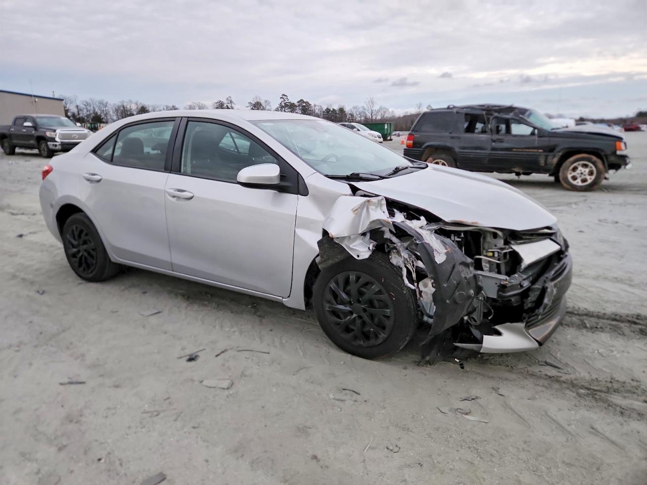 2017 TOYOTA COROLLA L photo 7