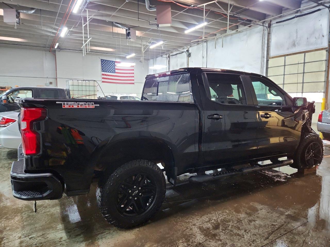 2021 CHEVROLET SILVERADO K1500 LT TRAIL BOSS photo 3