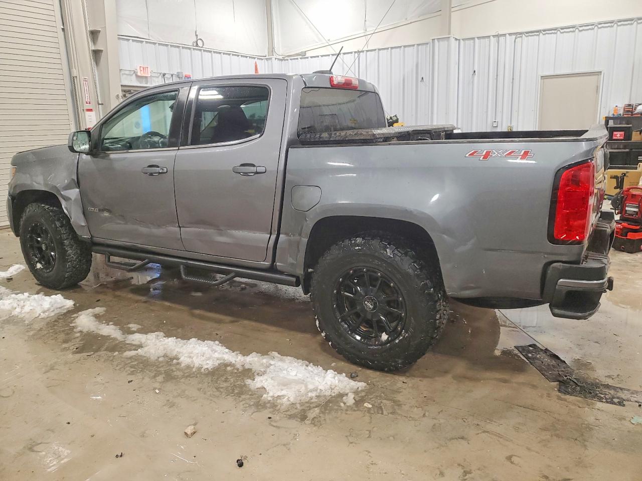 2020 CHEVROLET COLORADO LT photo 2