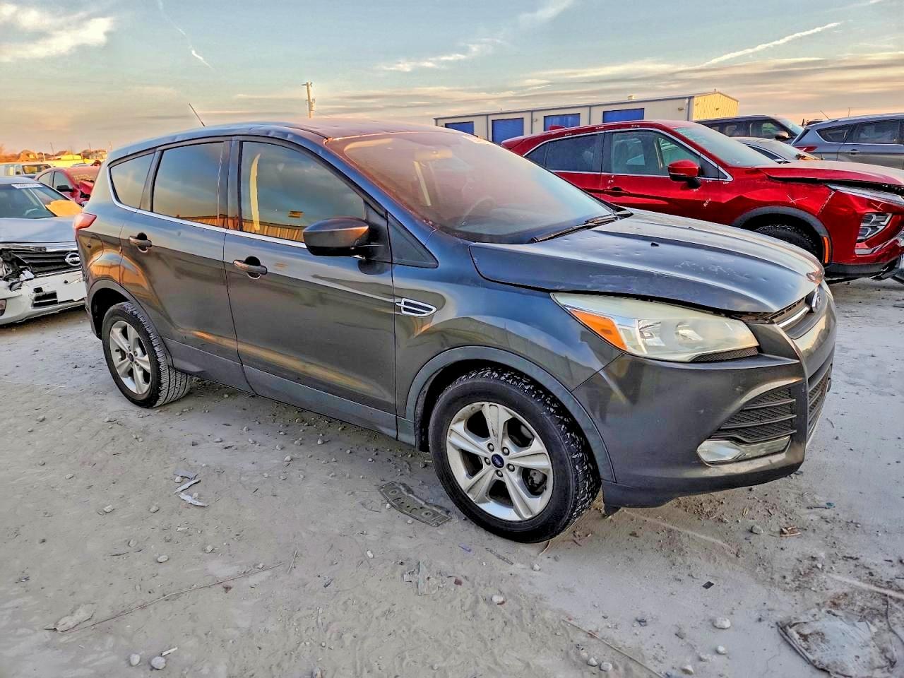 2015 FORD ESCAPE SE photo 7
