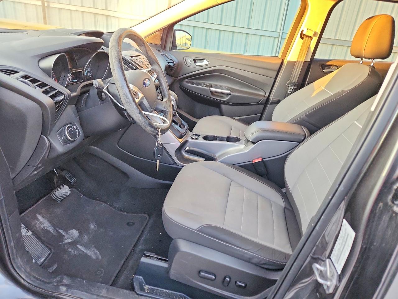 2015 FORD ESCAPE SE photo 13