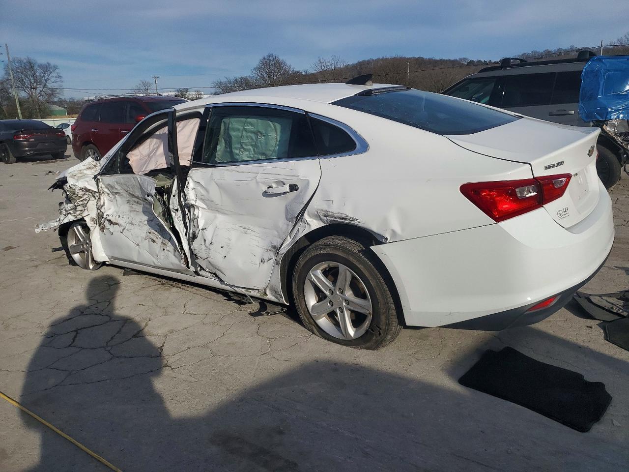 2020 CHEVROLET MALIBU LS photo 2
